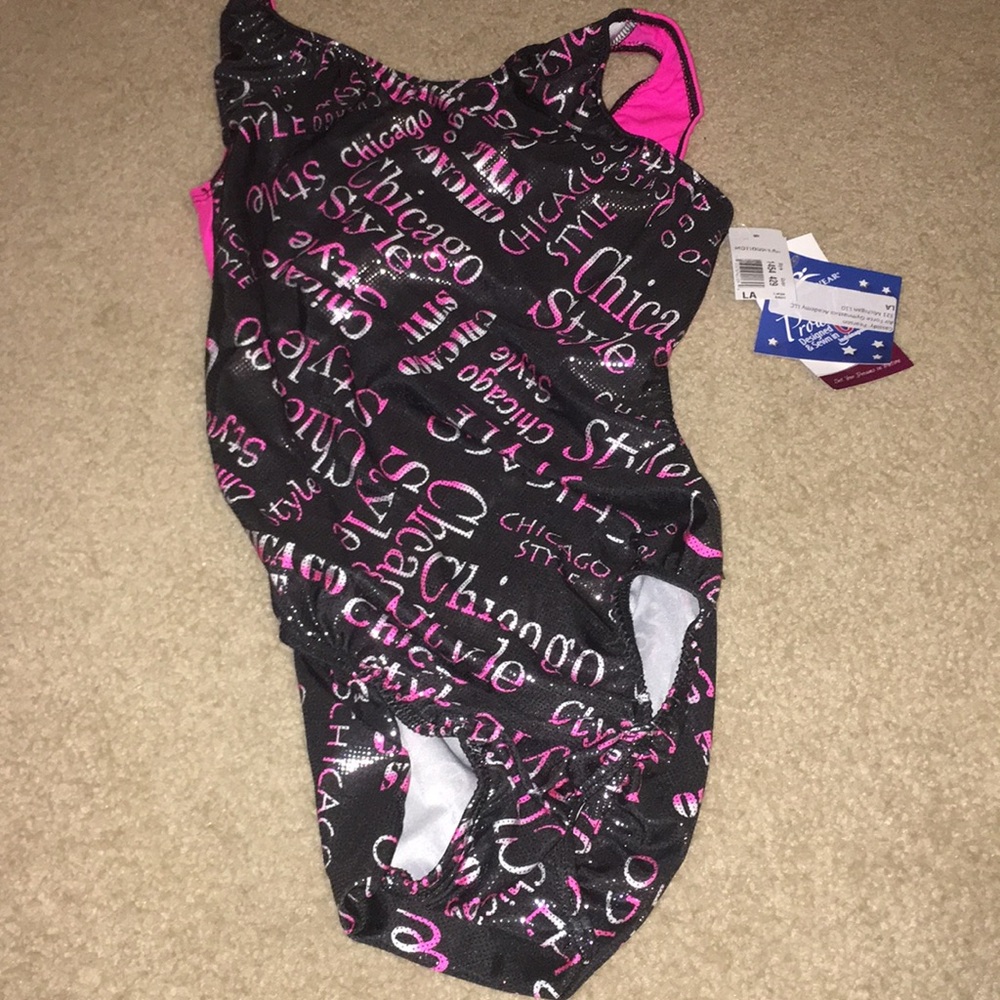 NWT MOTIONWEAR CHICAGO STYLE LEO